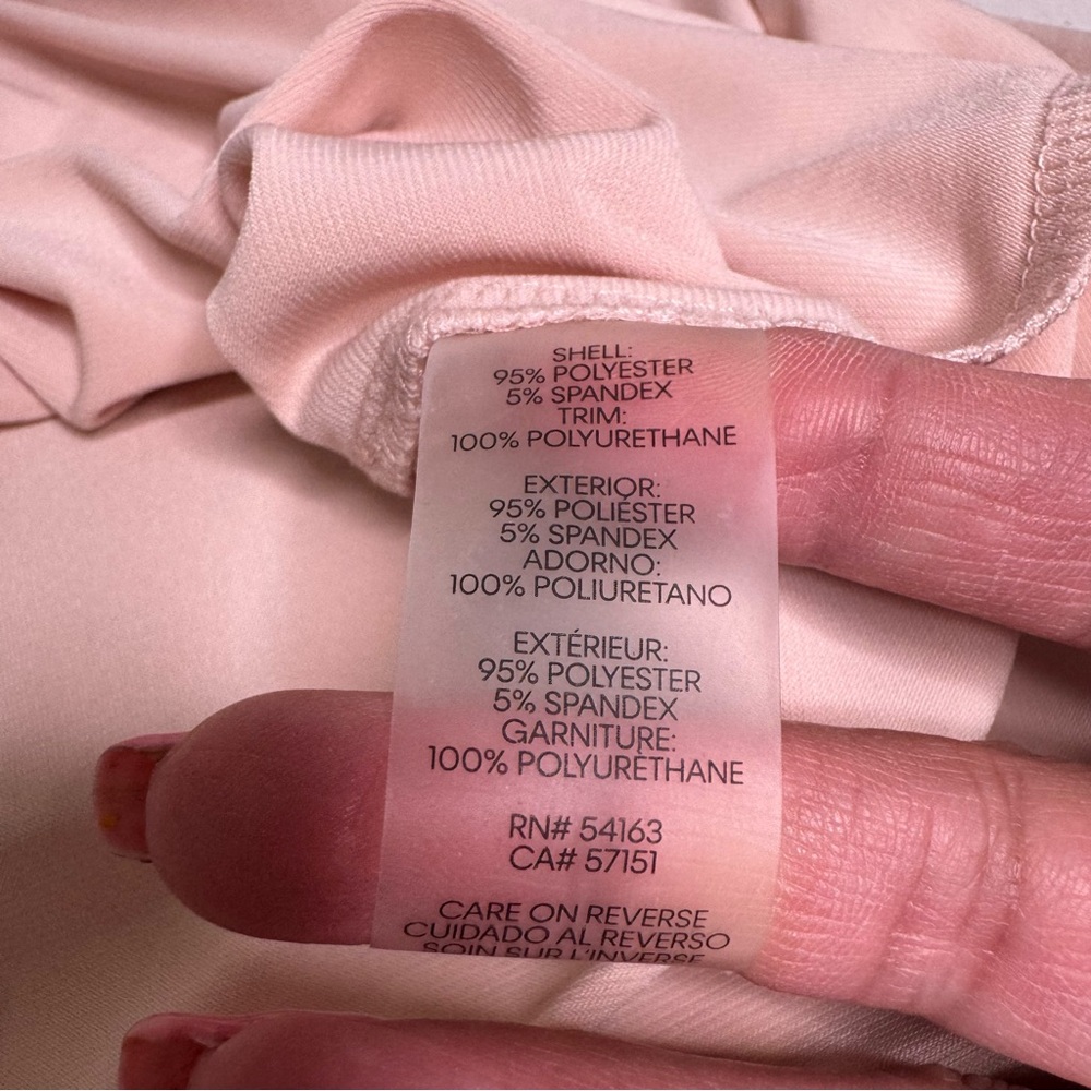 🩷 Calvin Klein Top 🩷 - Picture 5 of 5